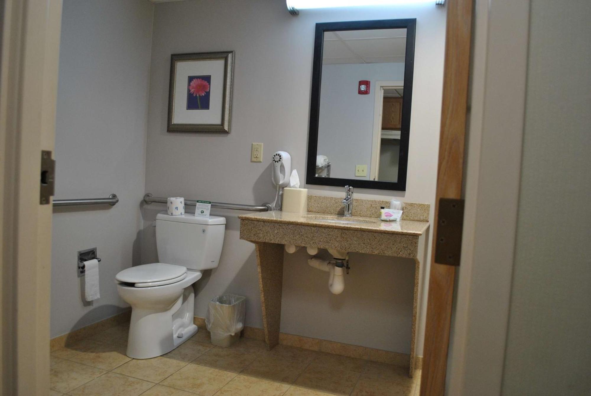Best Western Owego Inn Luaran gambar