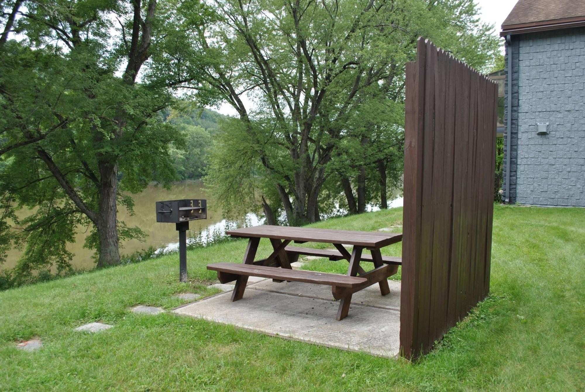 Best Western Owego Inn Luaran gambar